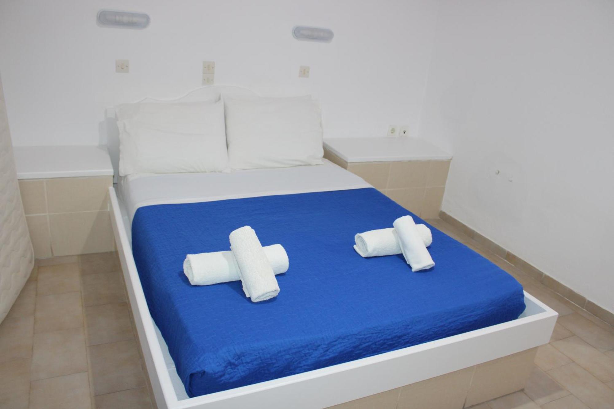 The Three Anchors Rooms Emporio  Extérieur photo